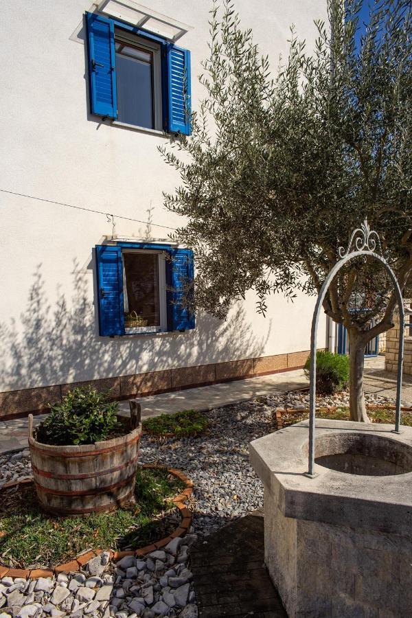 Olive Tree Apartments Umag Exterior foto